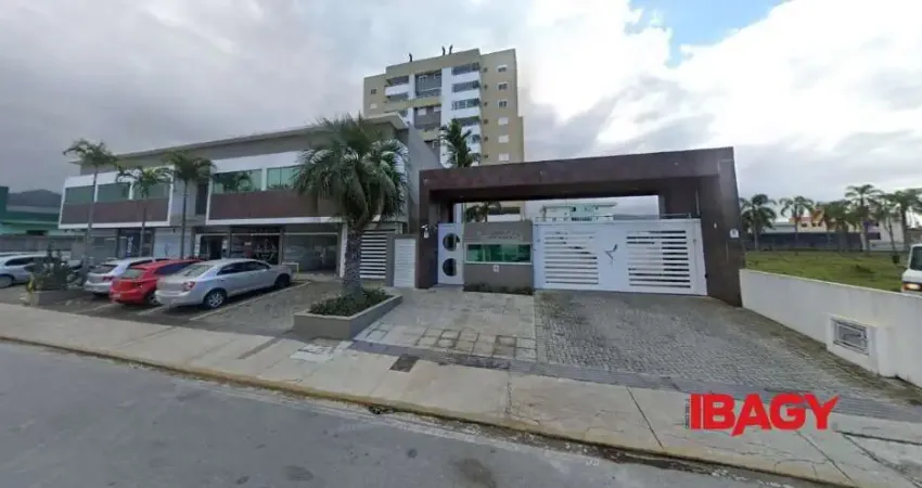 Excelente Apartamento 3 dormitório(s) em Praia João Rosa - Biguaçu