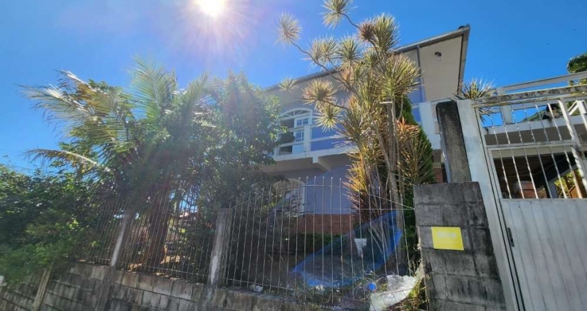 Casa com 4 quartos para alugar na João Agostinho Vieira, 649, Ribeirão da Ilha, Florianópolis