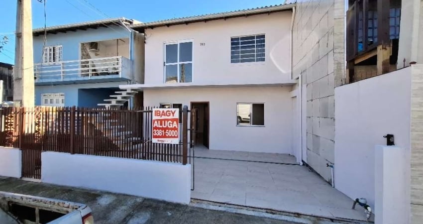 Excelente Casa 2 dormitório(s) em Jardim Cidade de Florianópolis - São José