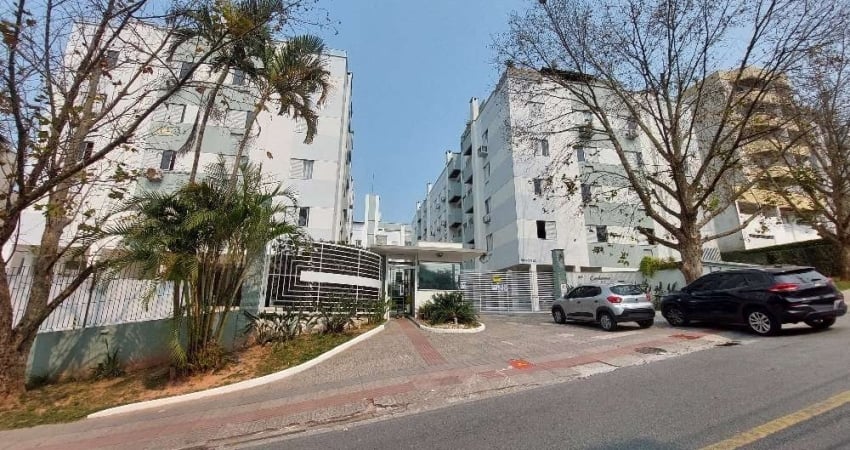 Apartamento com 3 quartos para alugar na Rua Douglas Seabra Levier, 163, Carvoeira, Florianópolis