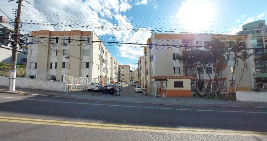 Apartamento com 3 quartos para alugar na Rua João Meirelles, 929, Abraão, Florianópolis