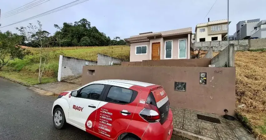 Casa com 2 quartos para alugar na João Aquilino Schmitt, 242, Alto Biguaçu, Biguaçu