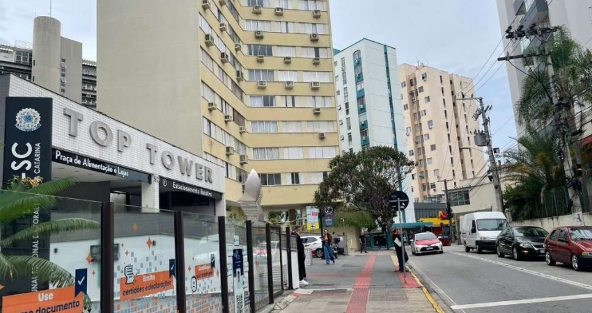 Oportunidade! Salas/Conjuntos em Centro - Florianópolis