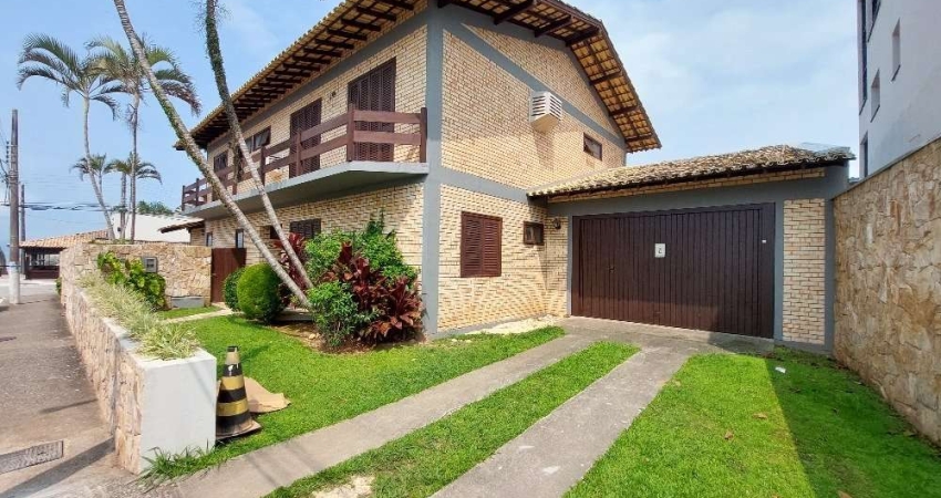 Casa comercial para alugar na Rua Rosato Evangelista, 117, Itaguaçu, Florianópolis
