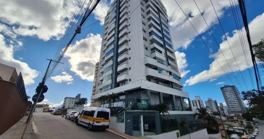 Apartamento com 3 quartos para alugar na Rua Santo Antônio, 761, Barreiros, São José
