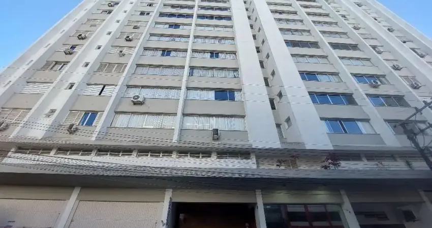 Excelente Apartamento 4 dormitório(s) em Centro - Florianópolis