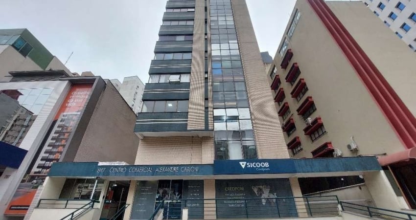 Oportunidade! Salas/Conjuntos em Centro - Florianópolis