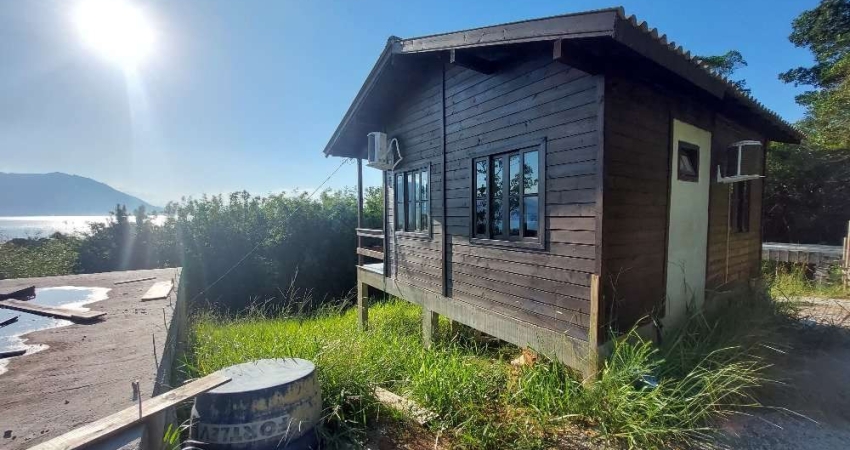 Excelente Casa 2 dormitório(s) em Ribeirão da Ilha - Florianópolis
