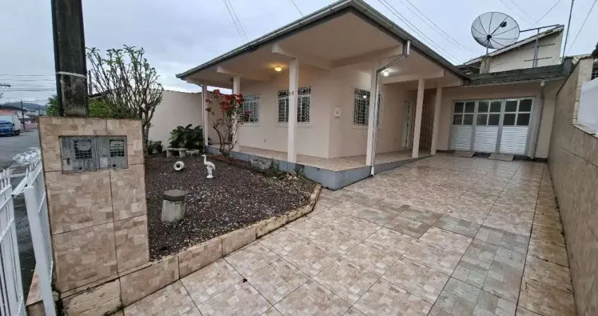 Casa com 5 quartos para alugar na Rua Benjamin Gerlach Filho, 86, Forquilhinhas, São José