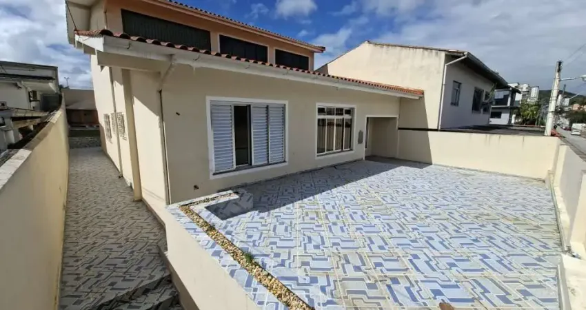 Excelente casa 3 dormitório(s) em jardim cidade de florianópolis - são josé