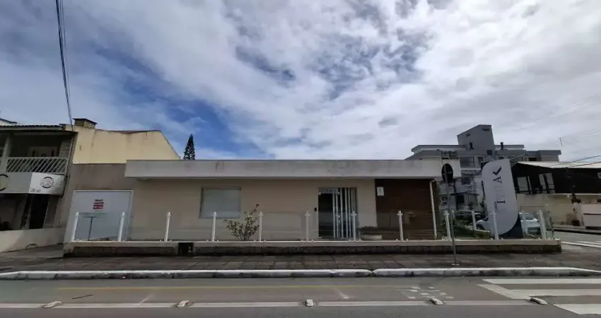 Casa comercial para alugar na Rua Vereador Batista Pereira, 731, Balneário, Florianópolis