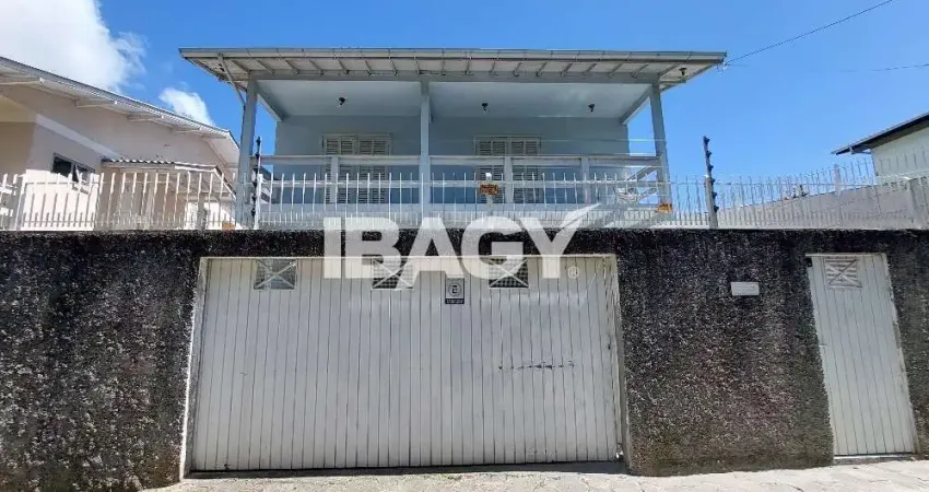 Excelente apartamento 1 dormitório(s) em agronômica - florianópolis