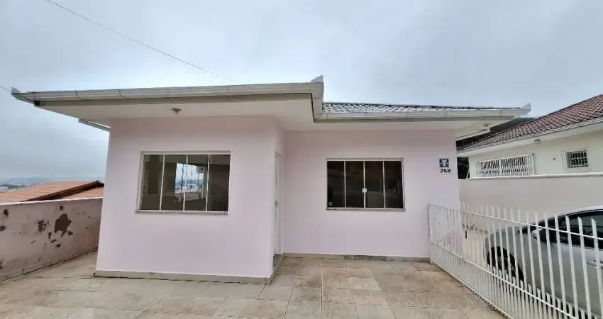 Excelente casa 2 dormitório(s) em fazenda santo antonio - sao jose