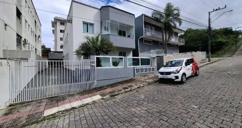 Apartamento com 2 quartos para alugar na Rua Augusto Jorge Brüggemann, 365, Areias, São José