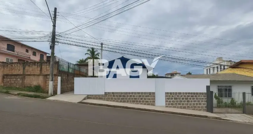 Casa com 3 quartos para alugar na Rua Professora Rosinha Campos, 496, Abraão, Florianópolis