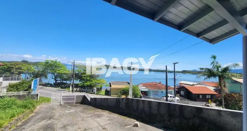 Excelente casa 3 dormitório(s) em ribeirão da ilha - florianópolis