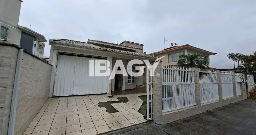 Excelente casa 3 dormitório(s) em ponte do imaruim - palhoça