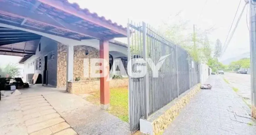 Excelente casa 6 dormitório(s) em santa monica - florianópolis