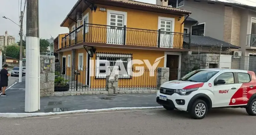 Casa com 5 quartos para alugar na Avenida Santa Catarina, 501, Bela Vista, São José