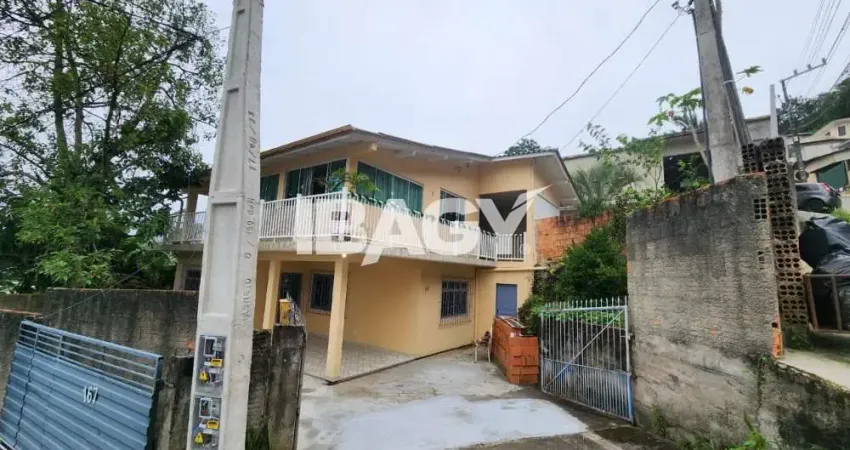 Excelente casa 3 dormitório(s) em rio tavares - florianópolis