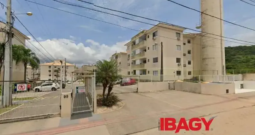 Apartamento com 2 quartos para alugar na Rua Joice Cecília Correia, 99, Areias, São José