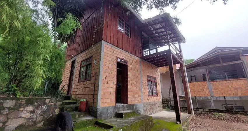 Excelente Casa 1 dormitório(s) em Canto da Lagoa - Florianópolis