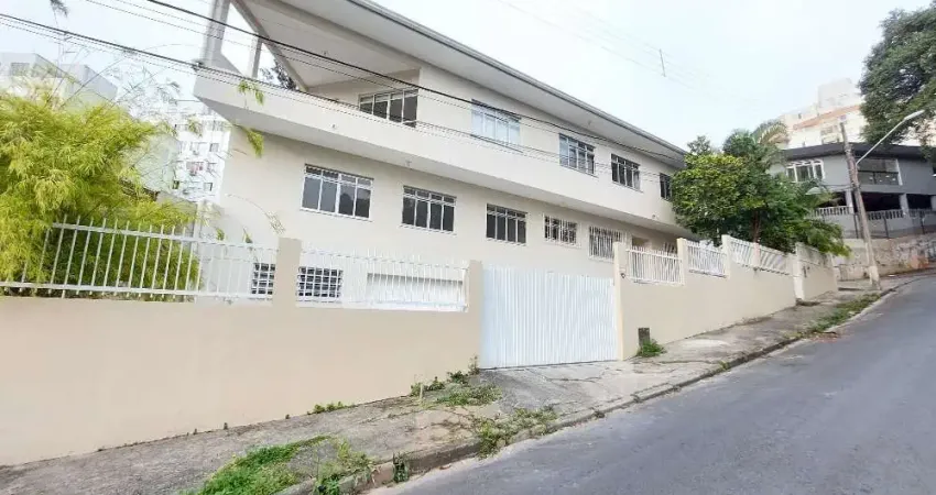 Excelente Casa 4 dormitório(s) em Bom Abrigo - Florianópolis