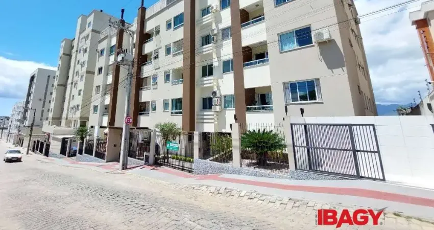 Excelente apartamento 2 dormitório(s) em pedra branca - palhoça