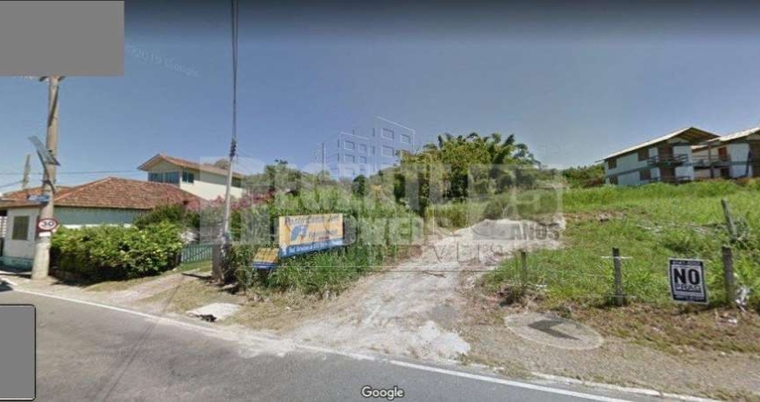 Terreno à venda no bairro Canasvieiras em Florianópolis