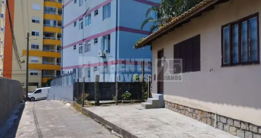 Casa com 20 quartos à venda na Rua Francisco Goulart, 33, Trindade, Florianópolis
