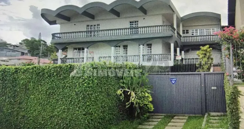 Casa à venda com 5 quartos no bairro itaguaçu em florianpópolis.