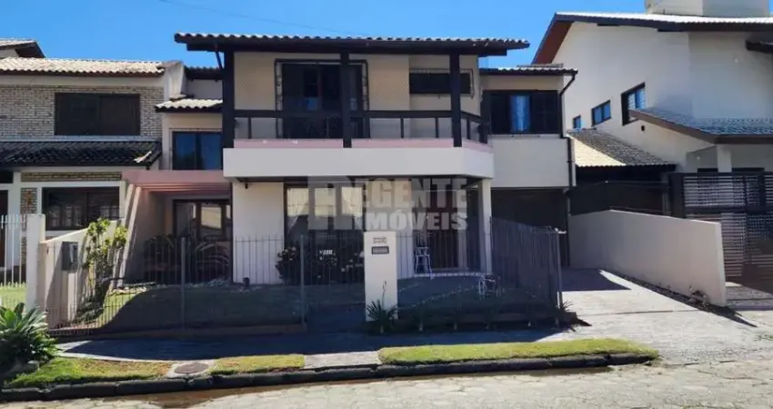 Casa 3 quartos sendo 2 suíte a venda no bairro Córrego Grande Florianópolis