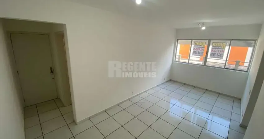 Ótimo apartamento de 2 dormitórios no bairro Carvoeira!