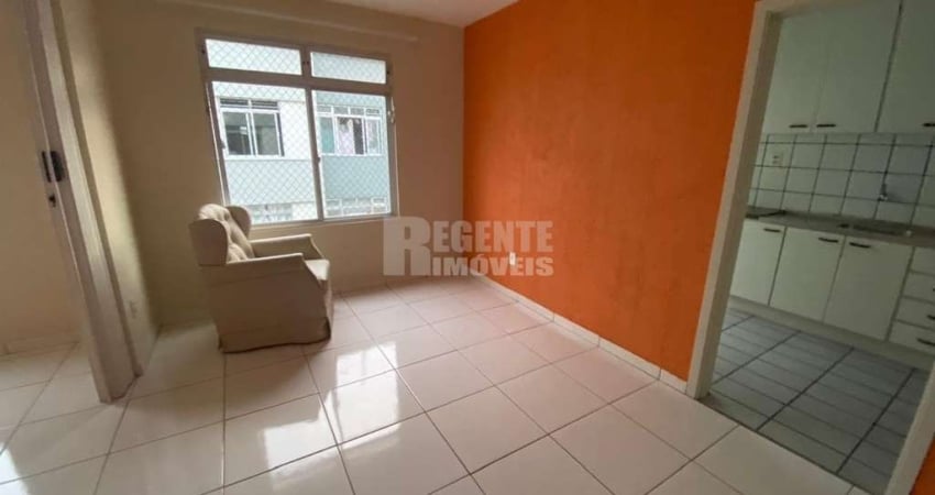 Ótimo apartamento de dois dormitórios no bairro Trindade!