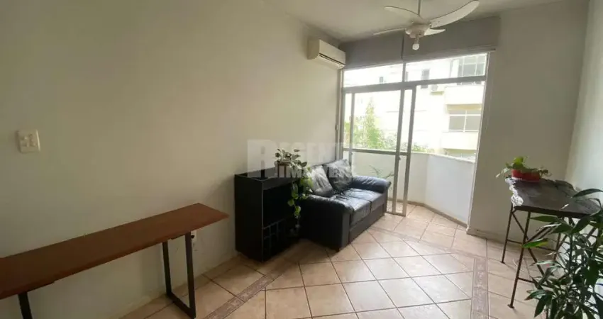 Ótimo apartamento mobiliado de 2 dormitórios, no bairro Trindade!
