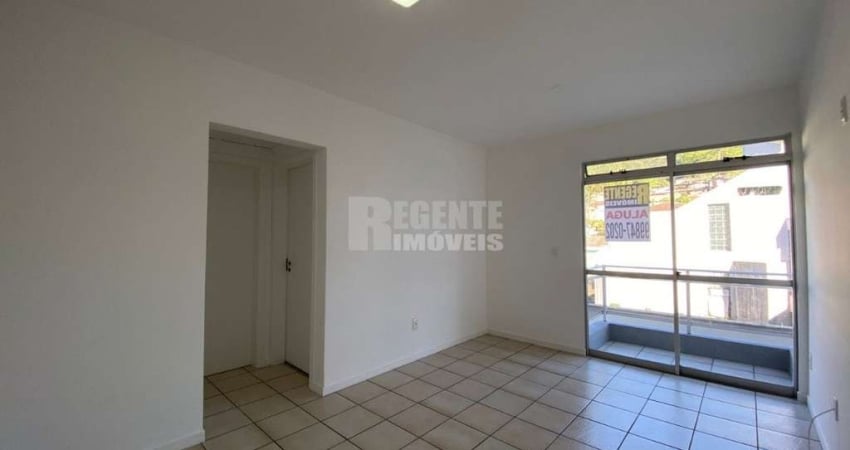 Ótimo apartamento de 01 dormitório no bairro Córrego Grande!