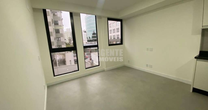 Excelente studio no bairro Trindade, em frente a UFSC!