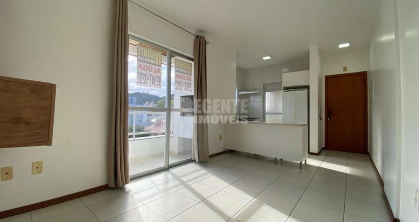 Ótimo apartamento de 2 dormitórios no bairro Saco dos Limões!