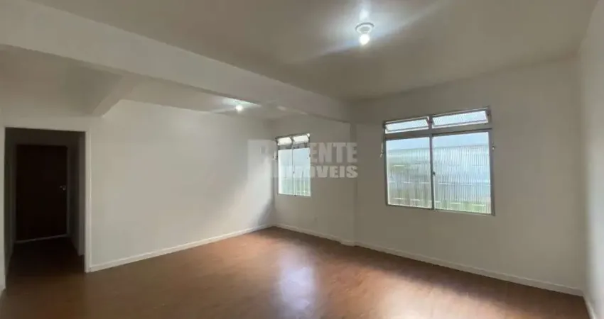 Ótimo apartamento de 2 dormitórios no bairro Trindade!