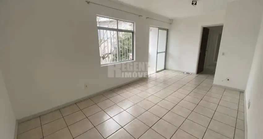 Ótimo apartamento de 3 dormitórios no bairro Carvoeira!