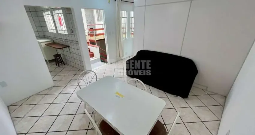 Apartamento com 3 quartos para alugar na Joao Carlos Werner, 43, Trindade, Florianópolis