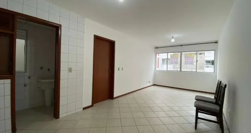 Ótimo apartamento de 1 dormitório no bairro carvoeira, perto da ufsc!