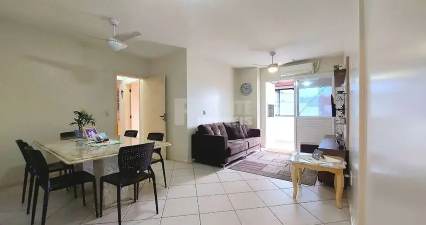 Apartamento com 3 dormitórios sendo 1 suíte no bairro trindade em florianópolis.