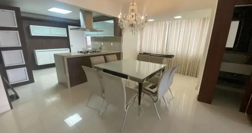 Apartamento com 3 quartos para alugar na Avenida Mauro Ramos, 1357, Centro, Florianópolis