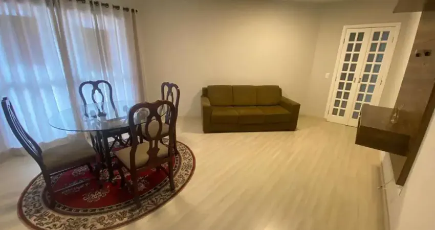 Excelente apartamento mobiliado de 3 dormitórios no bairro trindade!
