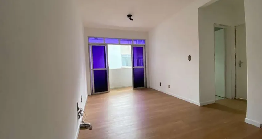 Ótimo apartamento de 1 dormitório no bairro trindade, perto da ufsc!