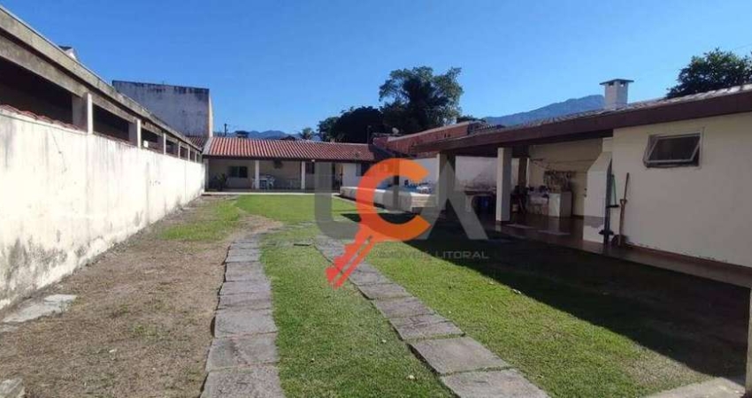 Casa com 2 dormitórios à venda, 162 m² por R$ 650.000,00 - Jardim das Gaivotas - Caraguatatuba/SP