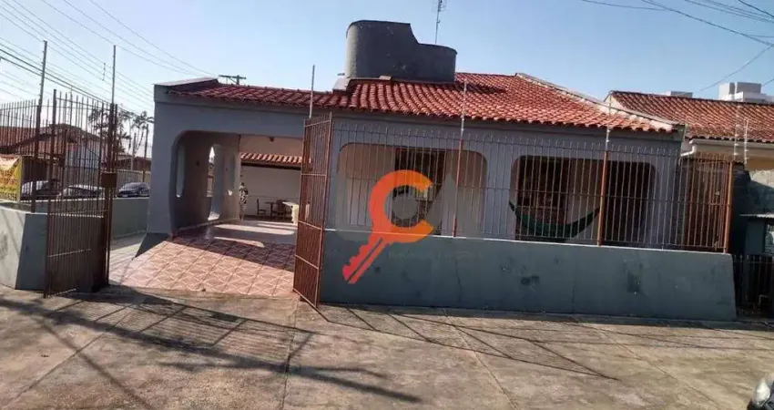 Casa com 3 dormitórios à venda, 148 m² por R$ 850.000,00 - Indaiá - Caraguatatuba/SP