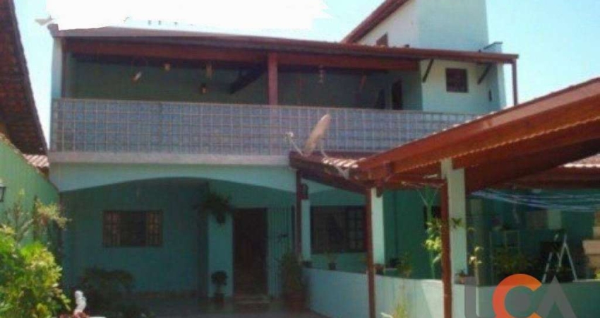 Sobrado com 2 dormitórios à venda, 180 m² por R$ 425.000,00 - Morro do Algodão - Caraguatatuba/SP
