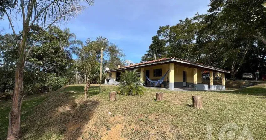 Chácara com 3 dormitórios à venda, 7200 m² por r$ 390.000,00 - zona rural - paraibuna/sp